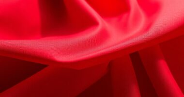 valentino s bold red signature