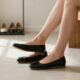 15 Best Flat Shoes for Travel in 2026