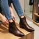 5 Best Shoes To Wear With Straight-Leg Jeans In 2026