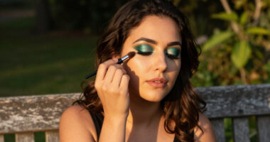 6 Best Eyeshadows for Green Eyes in 2026
