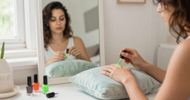 8 Best Neon Green Nail Polishes in 2026